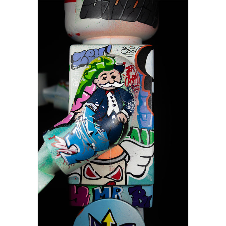 XXL Figure