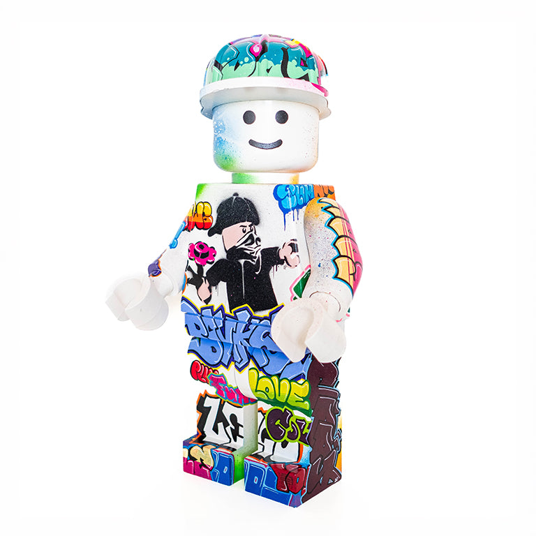 XXL Figure - Flower Thrower